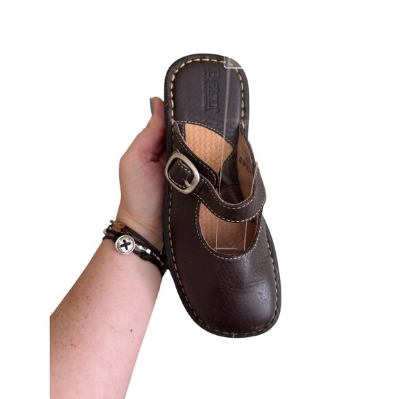 Born Girls Brown Leather Mary Jane Clogs Adjustable Buckle Strap Comfort - Picture 4 of 14